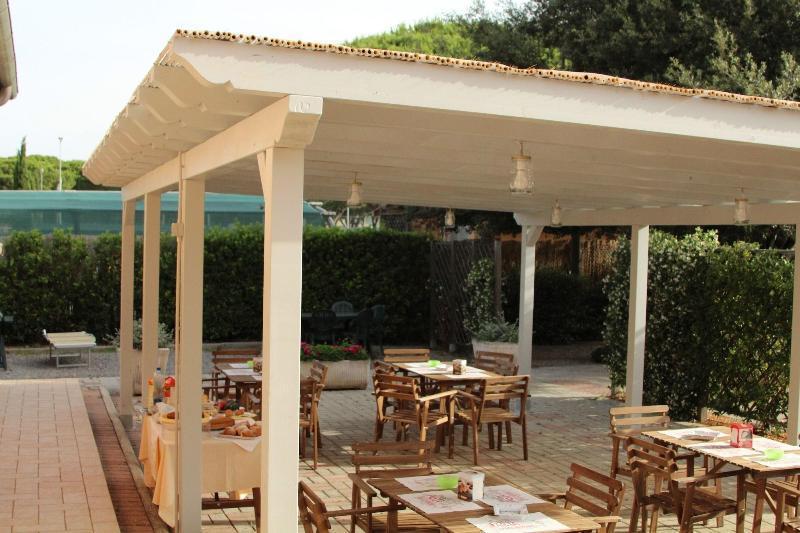 Hotel Le Palme Албиния Экстерьер фото