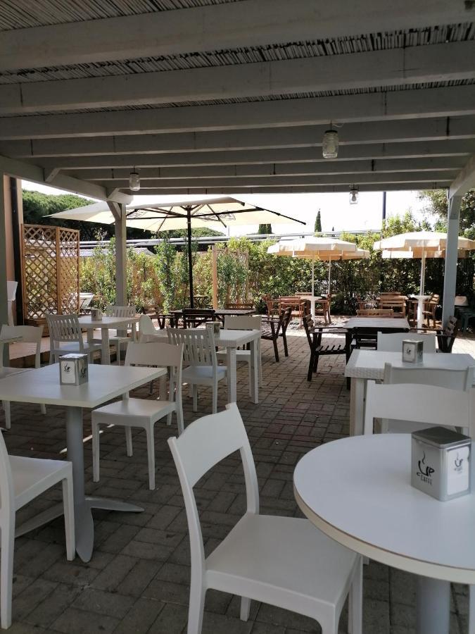 Hotel Le Palme Албиния Экстерьер фото